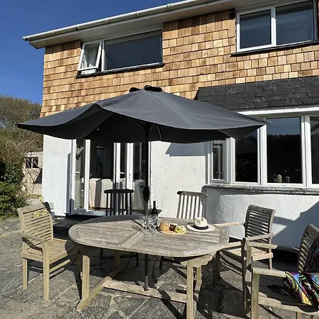 Blue Haze - Family With Private Access * Charlestown (Cornwall)