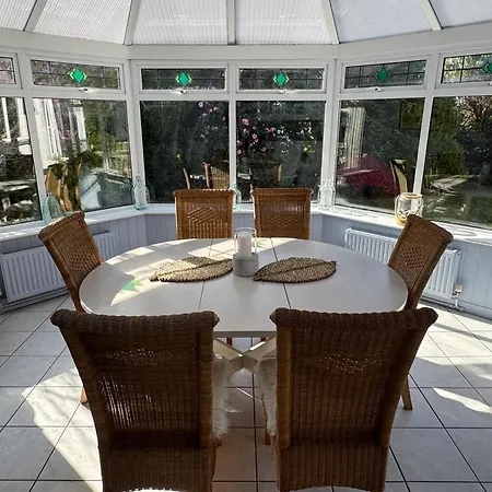 Blue Haze - Family With Private Access Holiday home